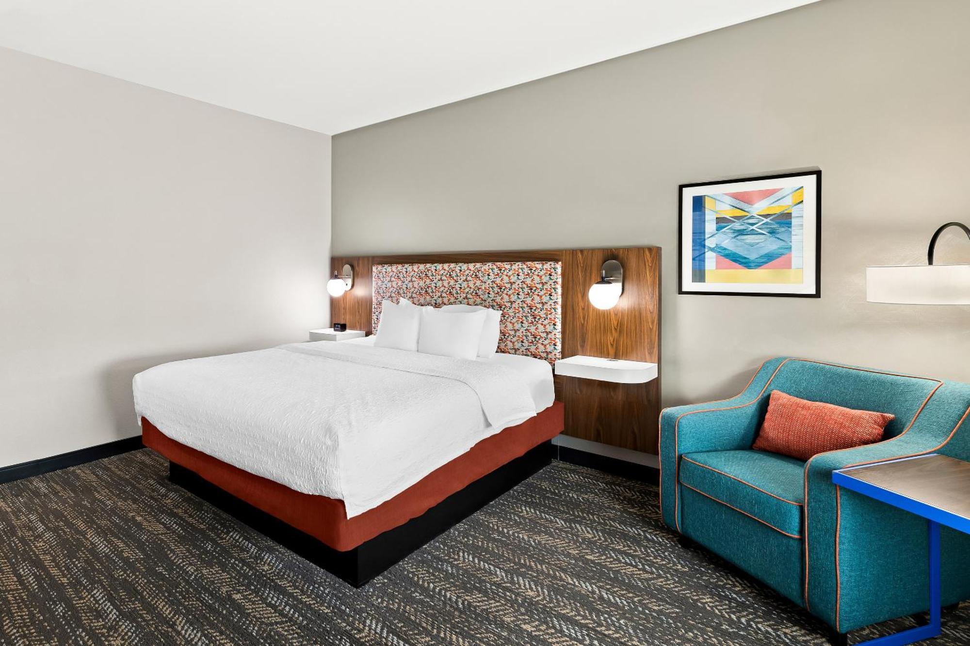 Hampton Inn Лонгвю Екстериор снимка
